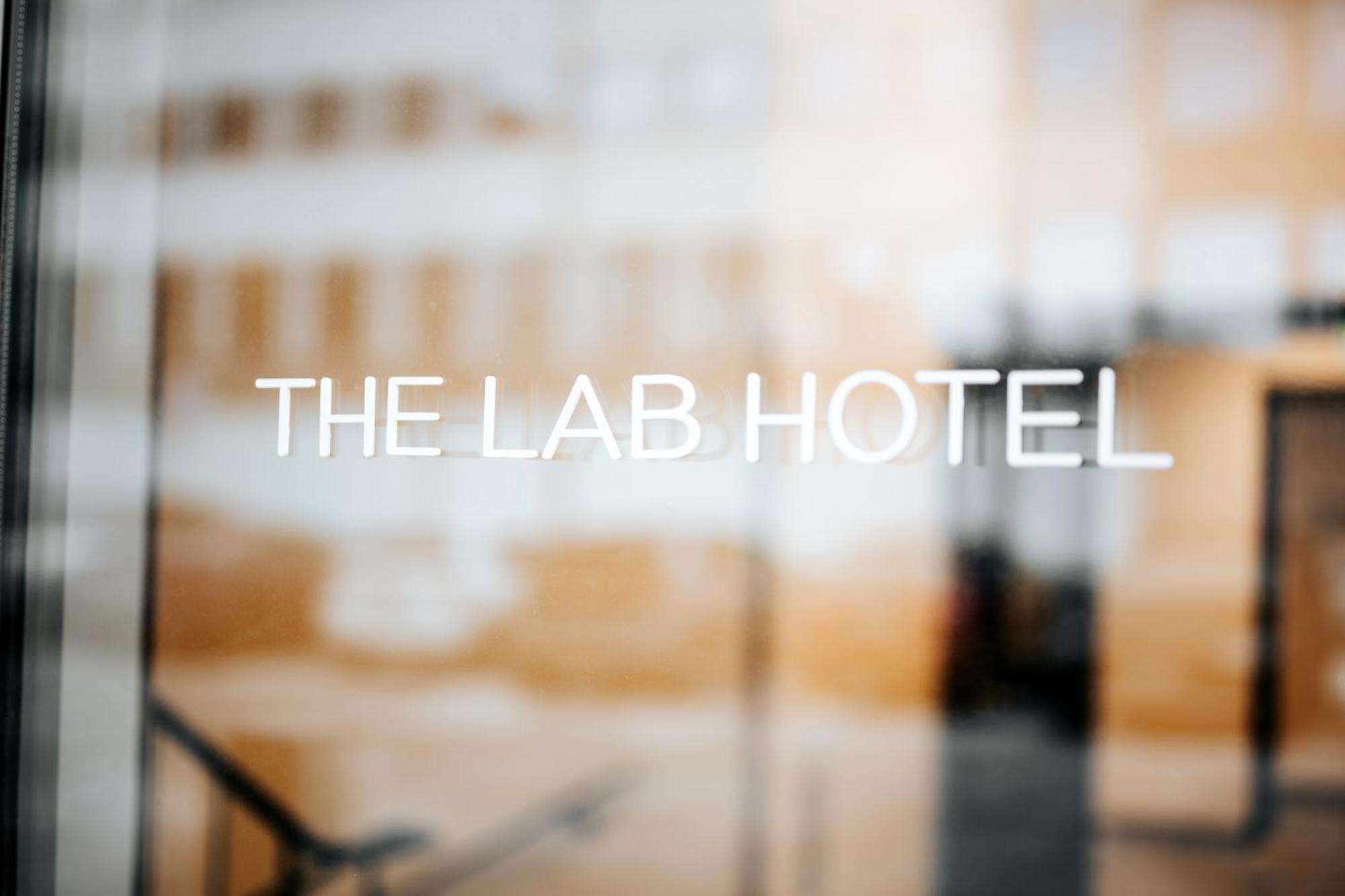 بلدية سولنا The Lab Hotel المظهر الخارجي الصورة